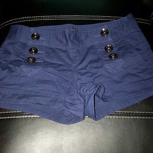 ❤️Express navy blue button shorts❤️